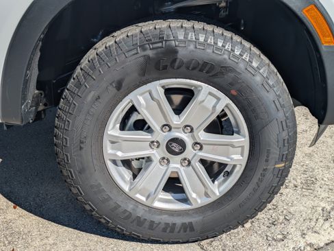 Used 2025 Ford Ranger XL w/ Trailer Tow Package image 11