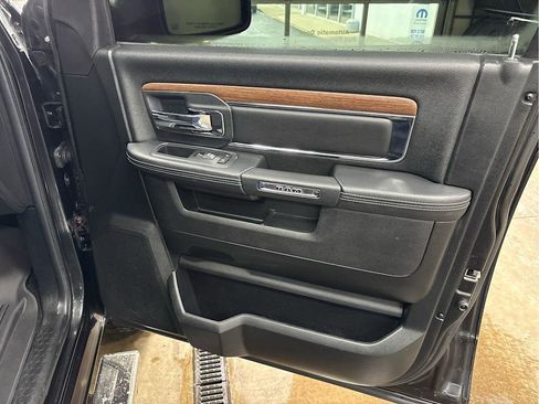 Used 2018 RAM 1500 Laramie w/ Convenience Group image 21