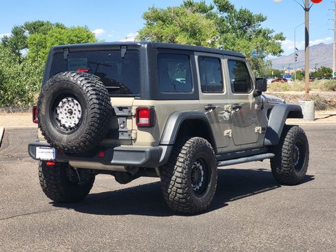 Used 2022 Jeep Wrangler Unlimited Rubicon AWD/4WD image 7