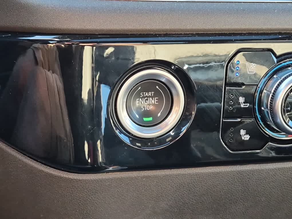 Used 2023 GMC Sierra 1500 SLT w/ SLT Premium Package AWD/4WD image 20