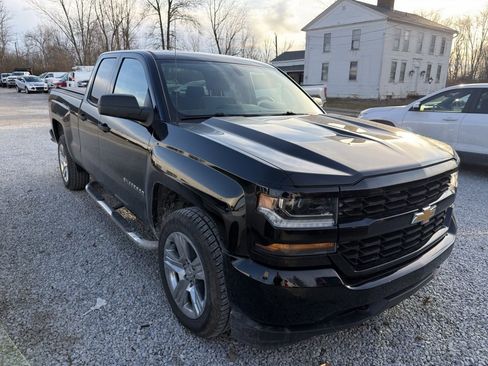 Used 2016 Chevrolet Silverado 1500 Custom image 3