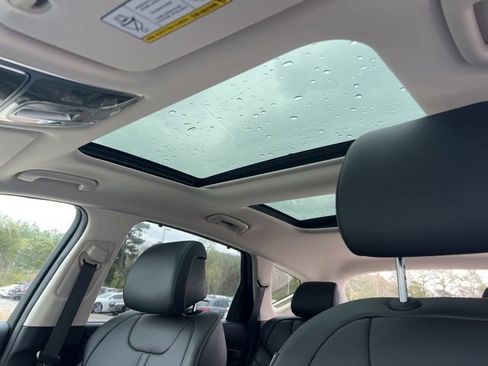 Used 2025 Genesis GV80 2.5T Select image 34