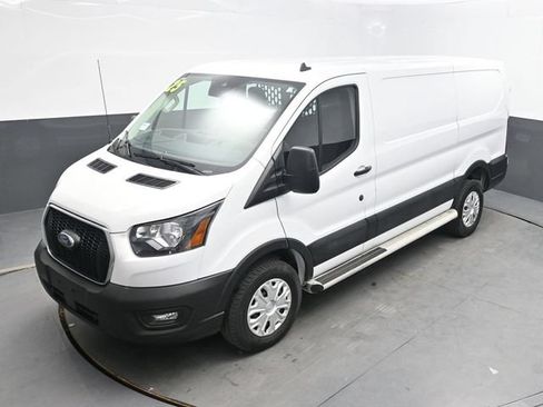 Used 2025 Ford Transit 250 Low Roof w/ Exterior Upgrade Package RWD image 32