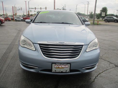 Used 2013 Chrysler 200 Touring FWD image 8