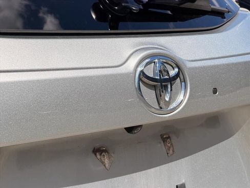 Used 2018 Toyota Highlander XLE AWD/4WD image 16
