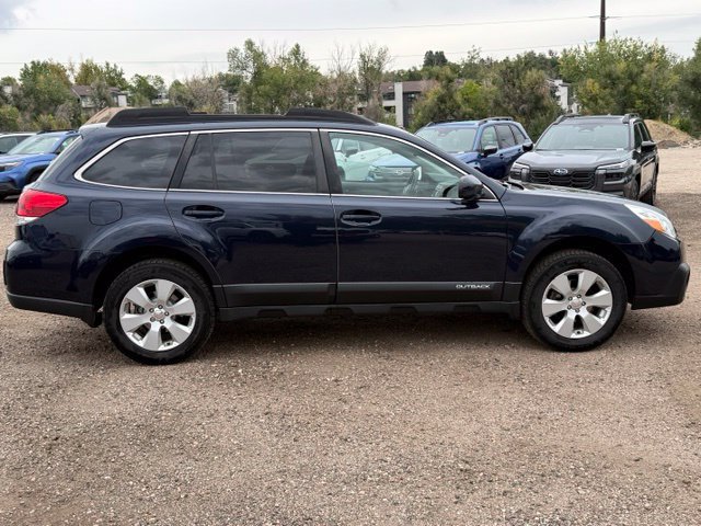 Used 2014 Subaru Outback 2.5i Premium AWD/4WD image 7