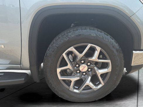 Used 2024 GMC Sierra 1500 SLT w/ SLT Premium Plus Package AWD/4WD image 27