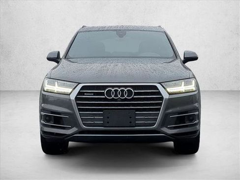 Used 2018 Audi Q7 3.0T Prestige w/ Prestige Package image 2