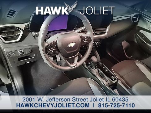 Used 2025 Chevrolet TrailBlazer LT AWD/4WD image 11