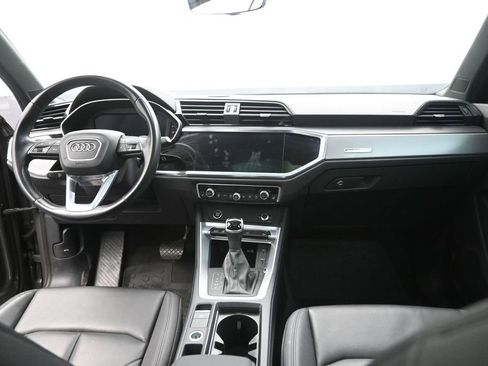 Used 2021 Audi Q3 2.0T Premium w/ Convenience Package AWD/4WD image 16