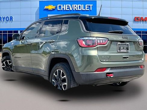Used 2019 Jeep Compass Trailhawk w/ Leather Interior Group AWD/4WD image 4