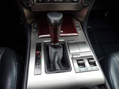 Used 2016 Lexus GX 460 image 20
