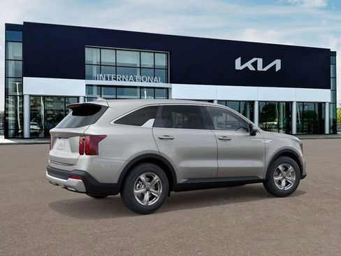 New 2026 Kia Sorento LX image 6