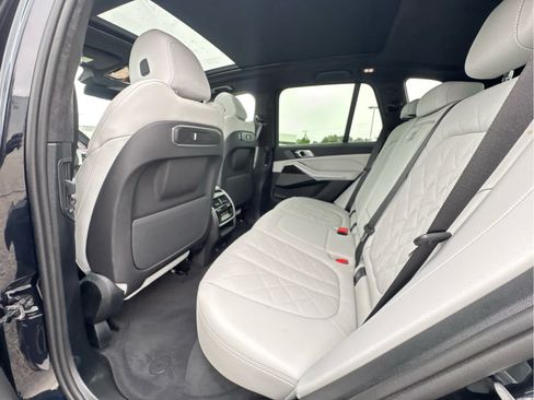Used 2026 BMW X5 xDrive40i w/ M Sport Package AWD/4WD image 19