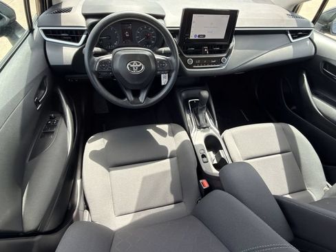 Used 2025 Toyota Corolla LE FWD image 13