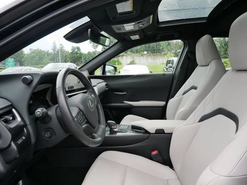 Used 2025 Lexus UX 300h AWD w/ Cold Area Package image 9