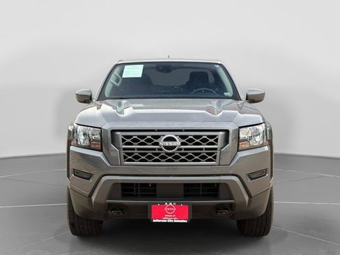 Used 2024 Nissan Frontier SV w/ Technology Package AWD/4WD image 9