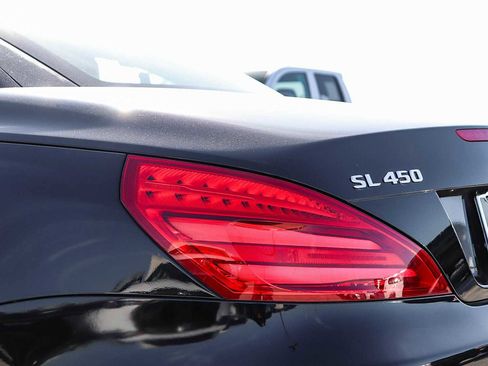 Used 2018 Mercedes-Benz SL 450 image 18