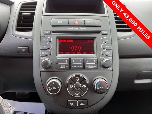 Used 2013 Kia Soul image 19