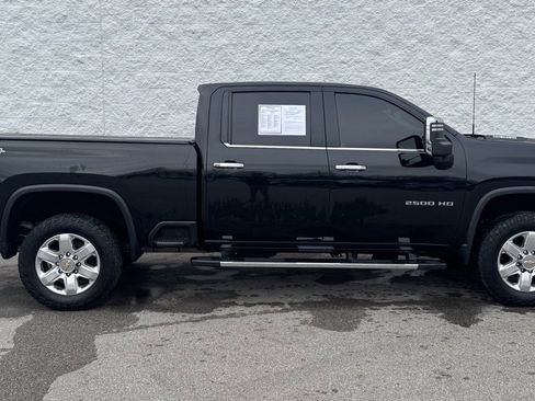 Used 2022 Chevrolet Silverado 2500 LTZ w/ LTZ Premium Package image 6