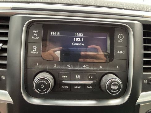Used 2013 RAM 1500 Classic SLT AWD/4WD image 17