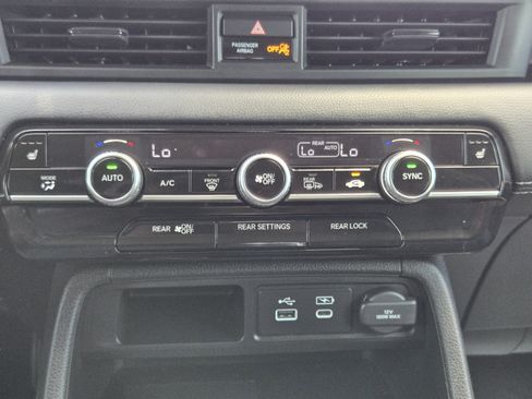 Certified 2024 Honda Pilot EX-L image 15