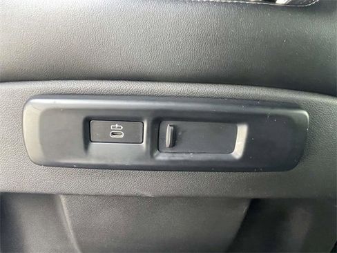 Used 2023 BMW X5 xDrive40i w/ Premium Package image 13