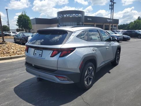 Certified 2025 Hyundai Tucson SEL AWD/4WD image 3