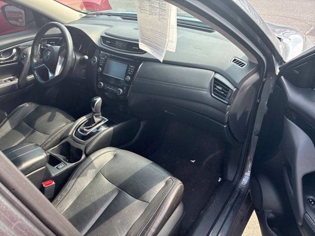 Used 2017 Nissan Rogue SL w/ SL Premium Package FWD image 14