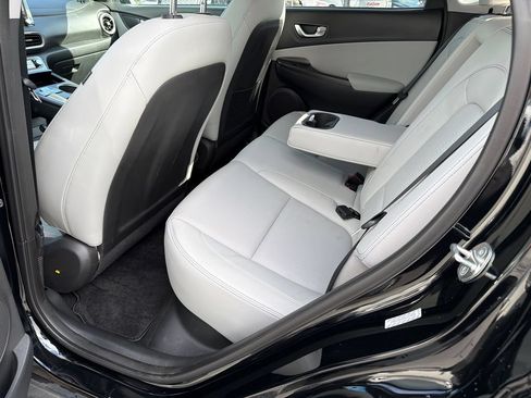 Used 2023 Hyundai Kona Limited FWD image 20