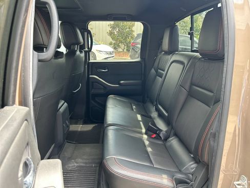 Used 2023 Nissan Frontier PRO-4X w/ Pro-4X Premium Package AWD/4WD image 14