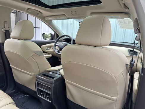 Used 2020 Nissan Murano Platinum w/ Cargo Package image 37