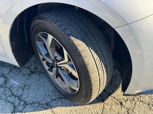 Used 2021 Kia Forte LXS image 38