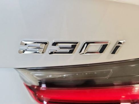 Used 2025 BMW 330i xDrive Sedan AWD/4WD image 30