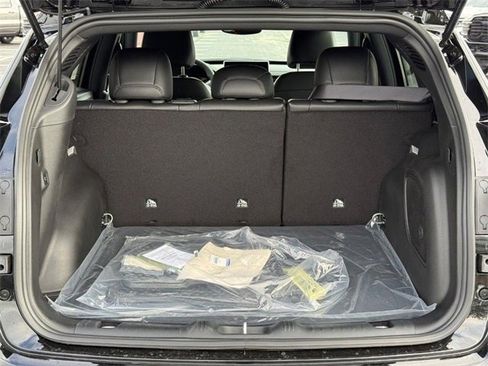 New 2025 Jeep Compass Latitude w/ Sun & Sound Group image 7