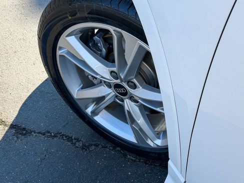 Used 2022 Audi Q3 2.0T Premium w/ Convenience Package image 11