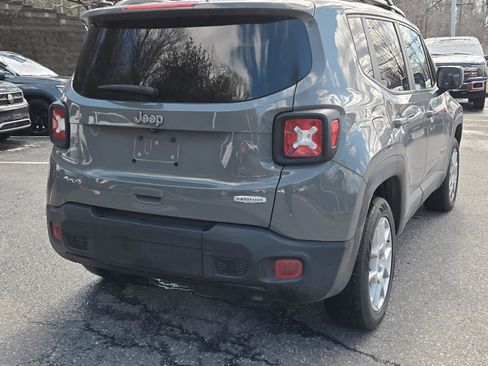 Used 2022 Jeep Renegade Latitude w/ Convenience Group image 10