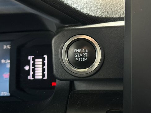 Used 2025 Toyota 4Runner SR5 image 20