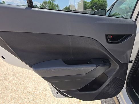 Used 2024 Subaru Crosstrek 2.0i Premium image 34