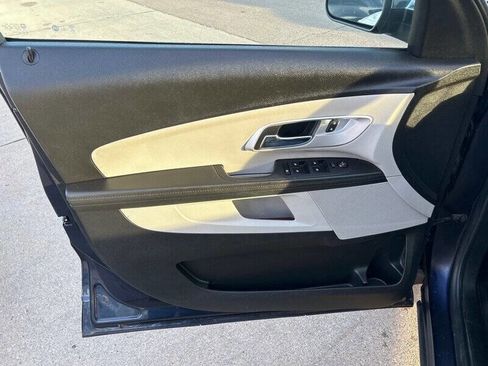 Used 2016 Chevrolet Equinox LTZ w/ Enhanced Convenience Package image 11