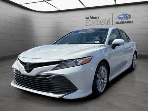 Used 2018 Toyota Camry XLE w/ Driver Assist Package image 11