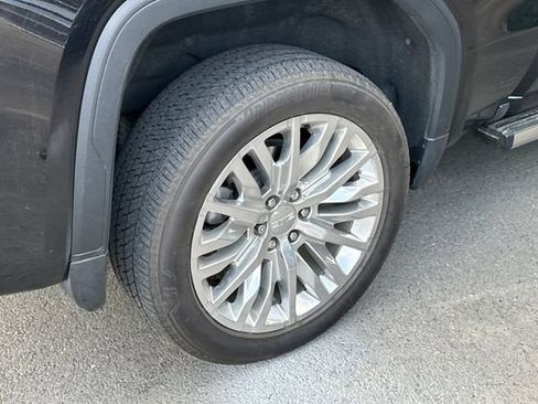 Used 2019 GMC Sierra 1500 Denali w/ Denali Ultimate Package AWD/4WD image 3