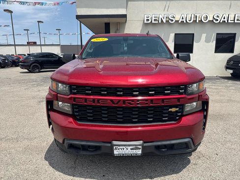 Used 2021 Chevrolet Silverado 1500 Custom RWD image 3