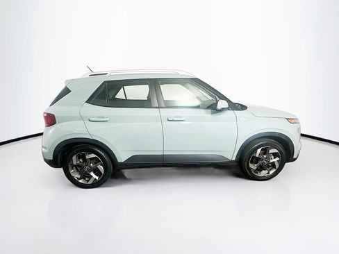 Used 2025 Hyundai Venue SEL FWD image 10