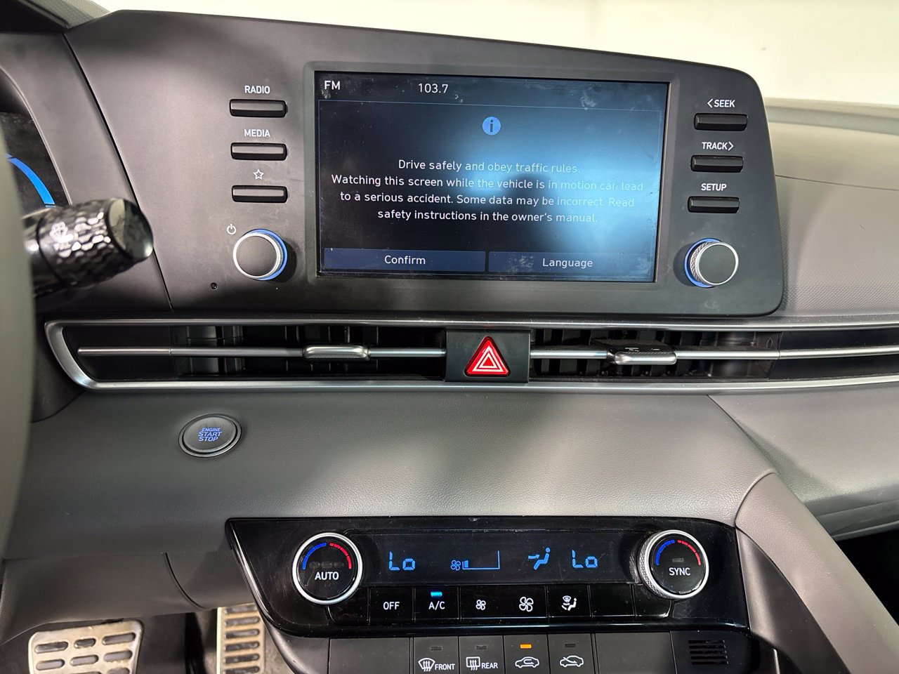 Used 2025 Hyundai Elantra Sport FWD image 17