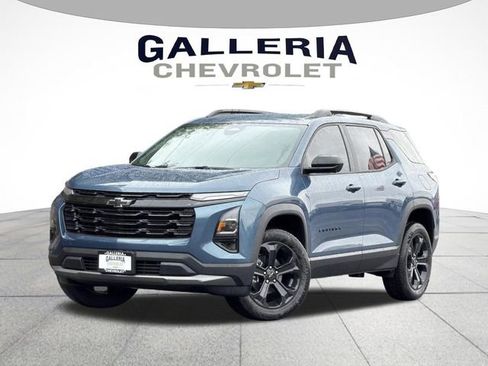 New 2026 Chevrolet Equinox LT w/ Convenience Package II FWD image 2