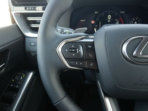 Used 2026 Lexus GX 550 w/ Accessory Package (2T) image 22