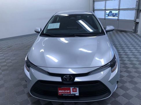 Used 2025 Toyota Corolla LE image 14