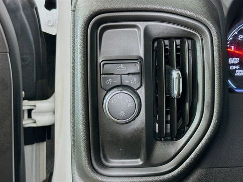 Used 2022 Chevrolet Silverado 1500 Custom RWD image 12