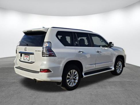 Used 2017 Lexus GX 460 Premium image 4
